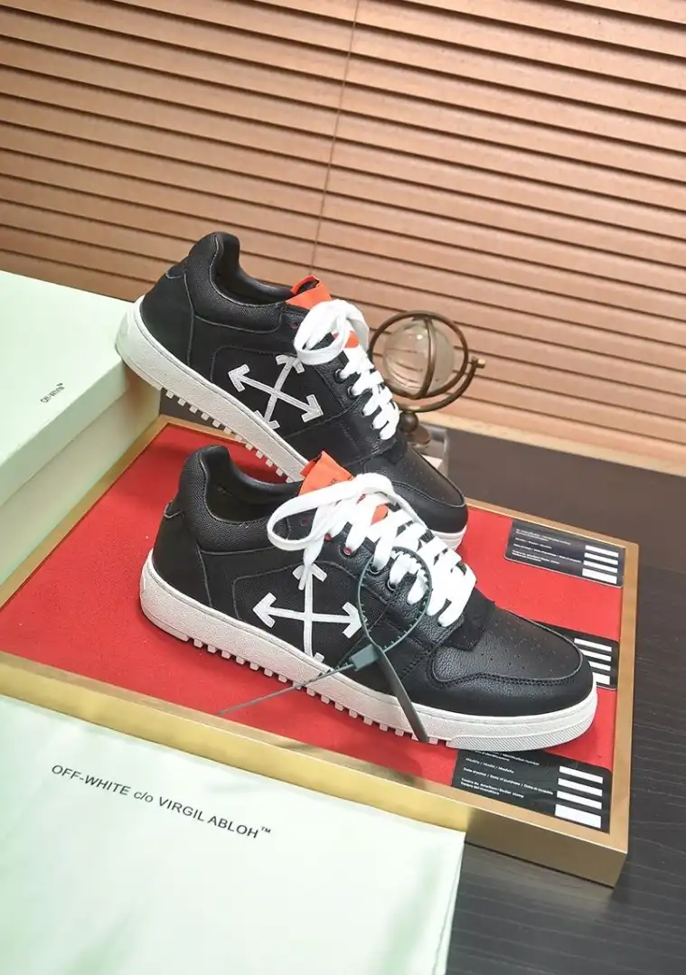 hype Off-White Sneakers