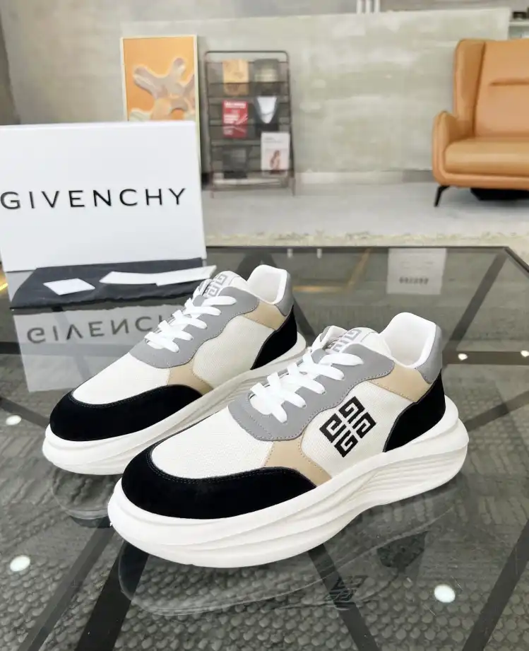 hype Givenchy Sneakers