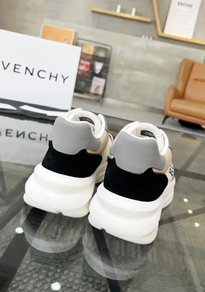 hype Givenchy Sneakers