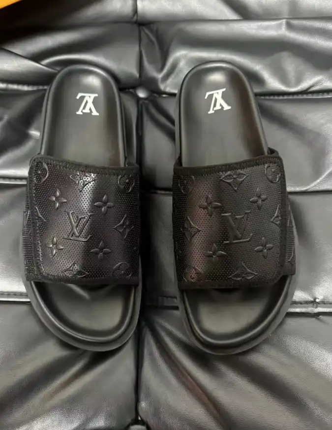 hype LV Slippers