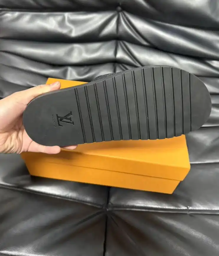 hype LV Slippers