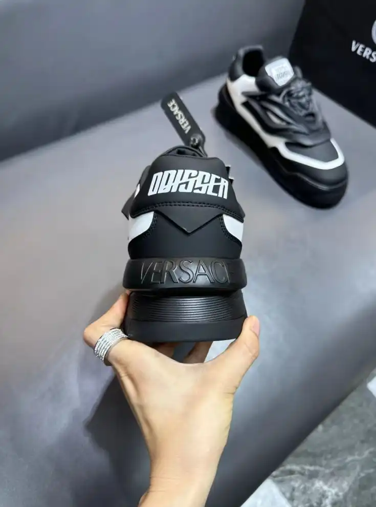 hype Givenchy Sneakers