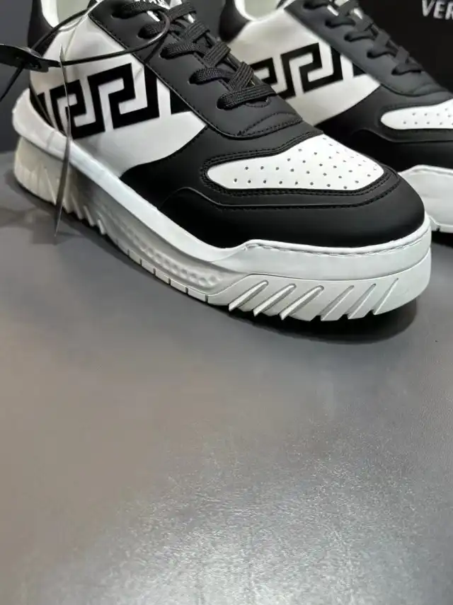 hype Givenchy Sneakers