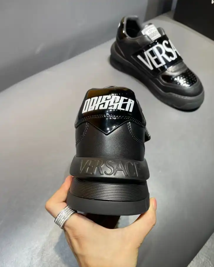 hype Givenchy Sneakers