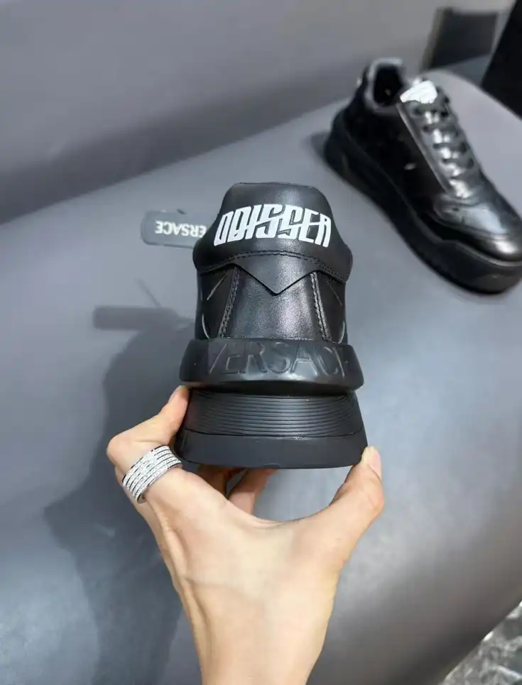 hype Givenchy Sneakers