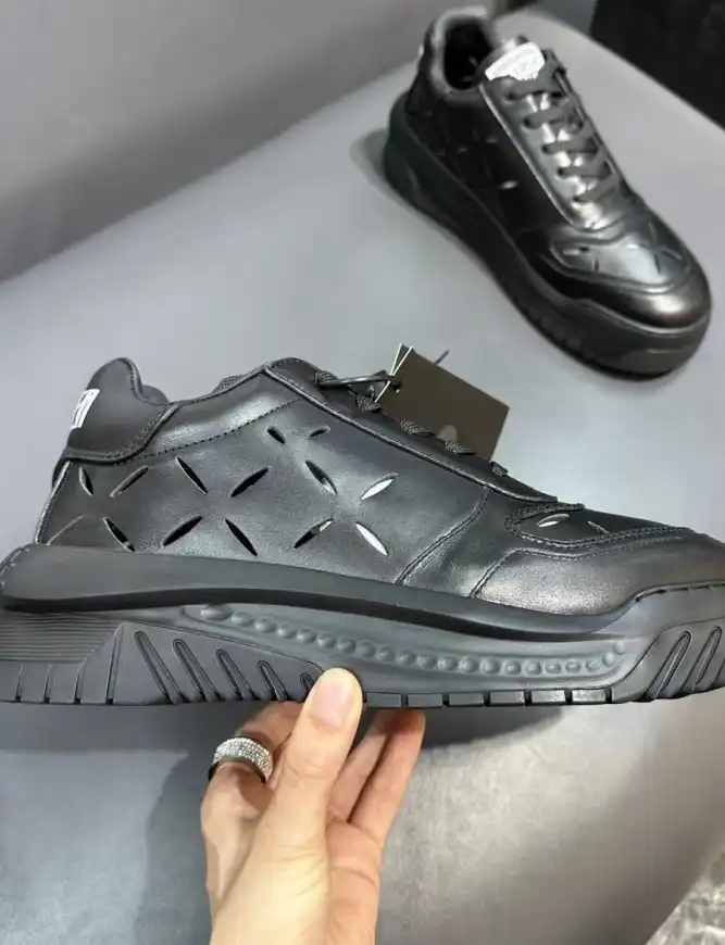 hype Givenchy Sneakers