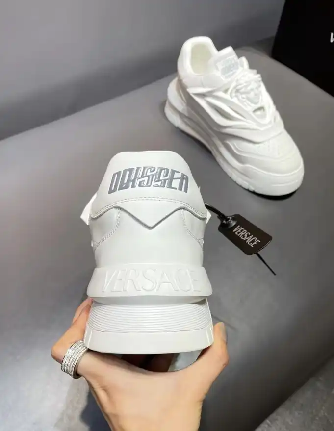 hype Givenchy Sneakers