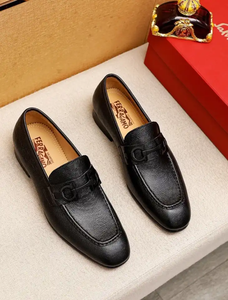 hype Ferragamo Leather Shoes