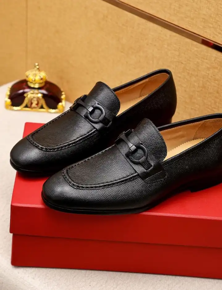 hype Ferragamo Leather Shoes