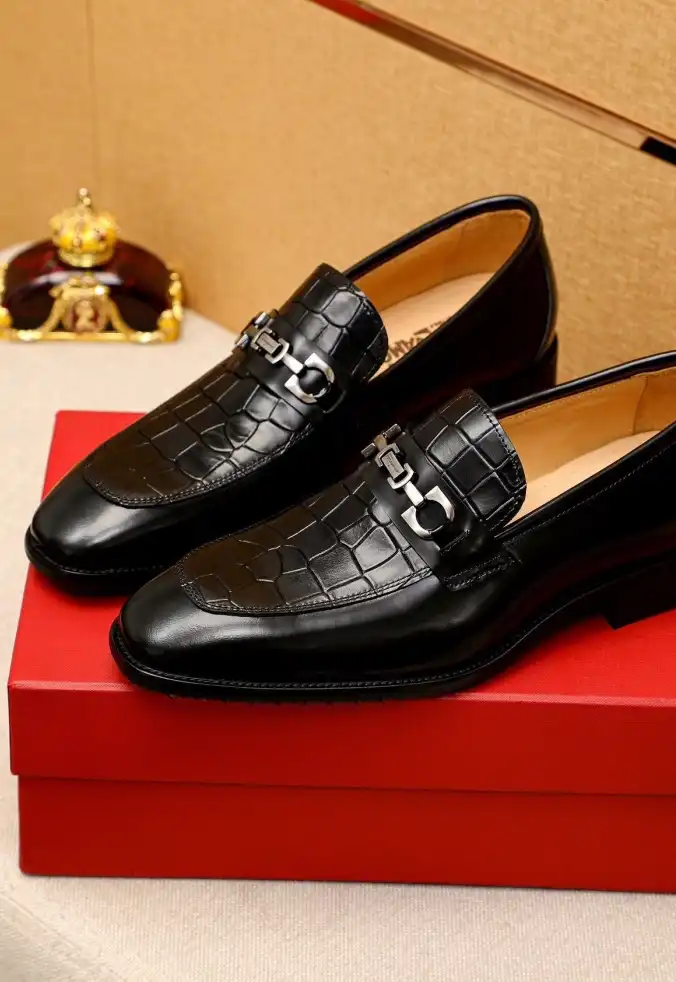 hype Ferragamo Leather Shoes