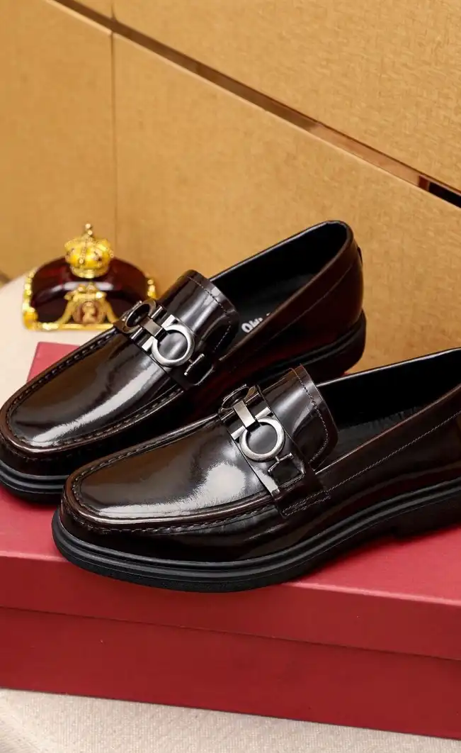 hype Ferragamo Leather Shoes