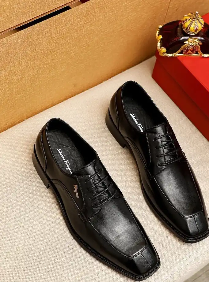 hype Ferragamo Leather Shoes