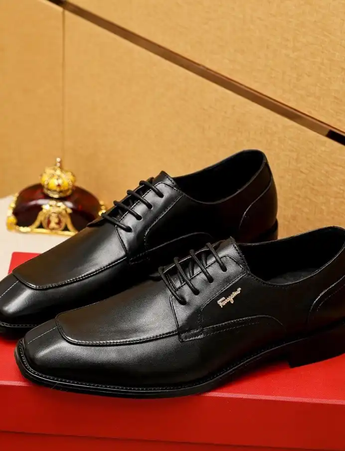 hype Ferragamo Leather Shoes