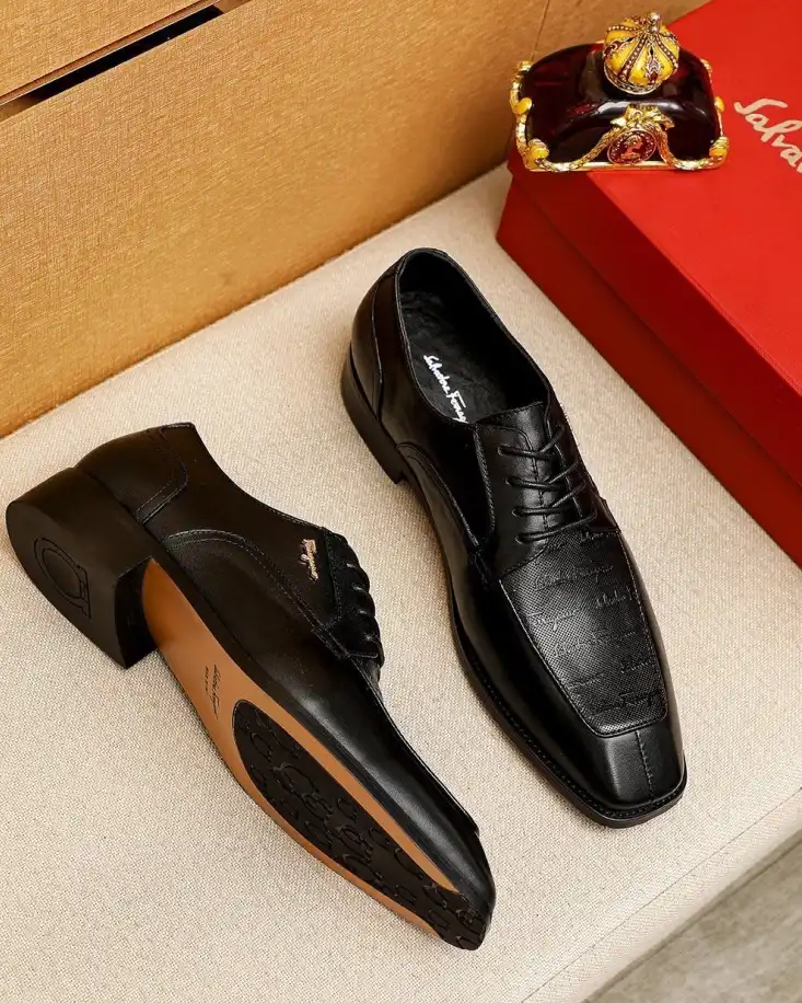 hype Ferragamo Leather Shoes