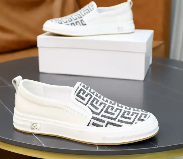 hype Givenchy Sneakers