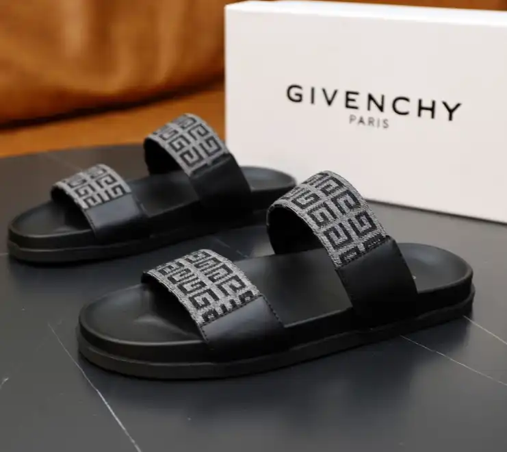 hype Givenchy Slippers