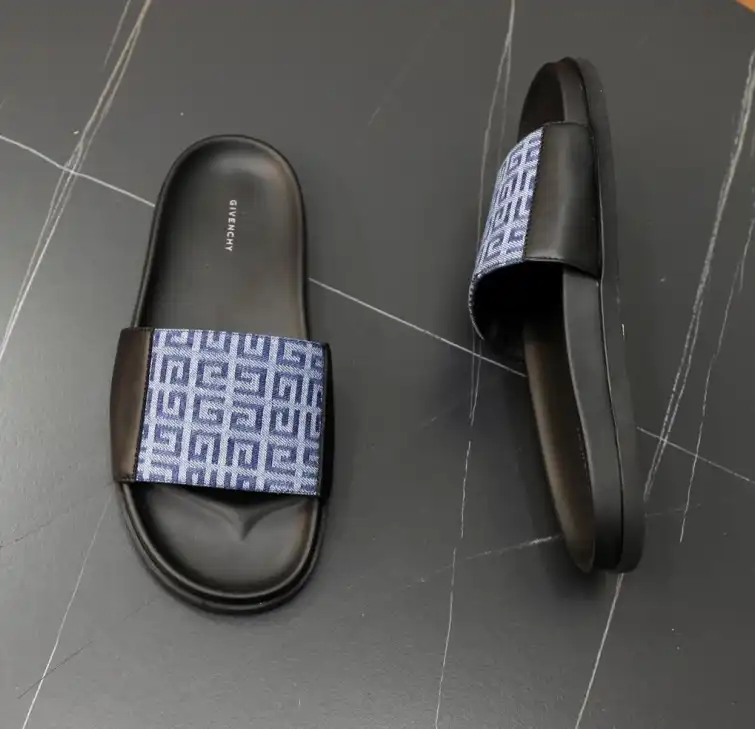 hype Givenchy Slippers