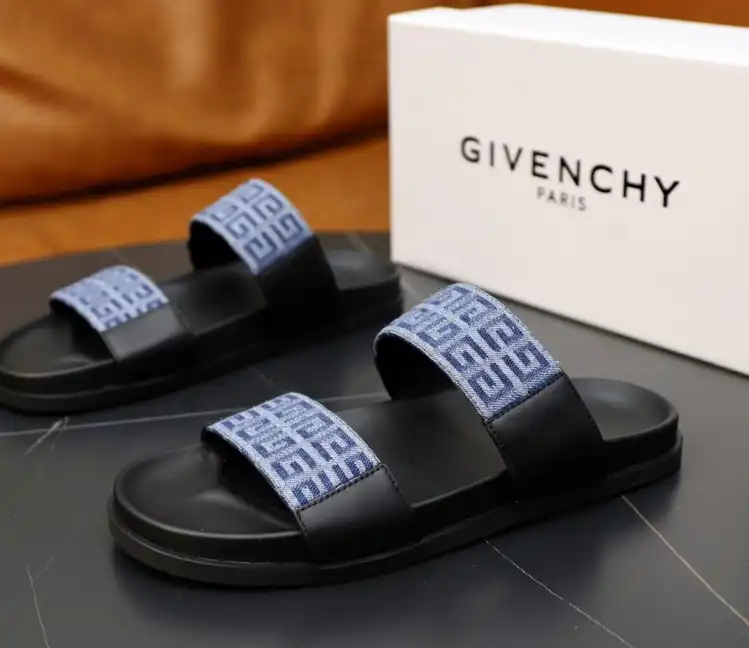 hype Givenchy Slippers