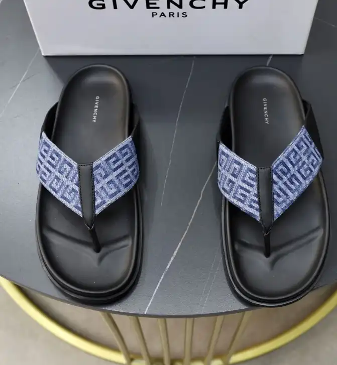 hype Givenchy Slippers