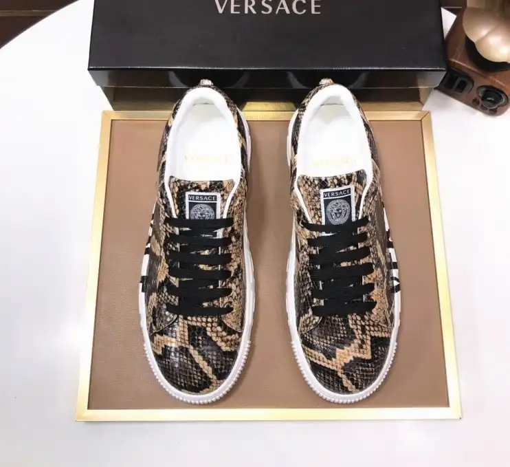 hype Givenchy Sneakers