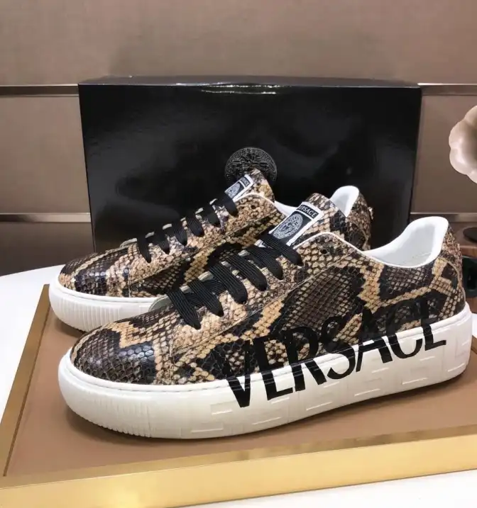 hype Givenchy Sneakers