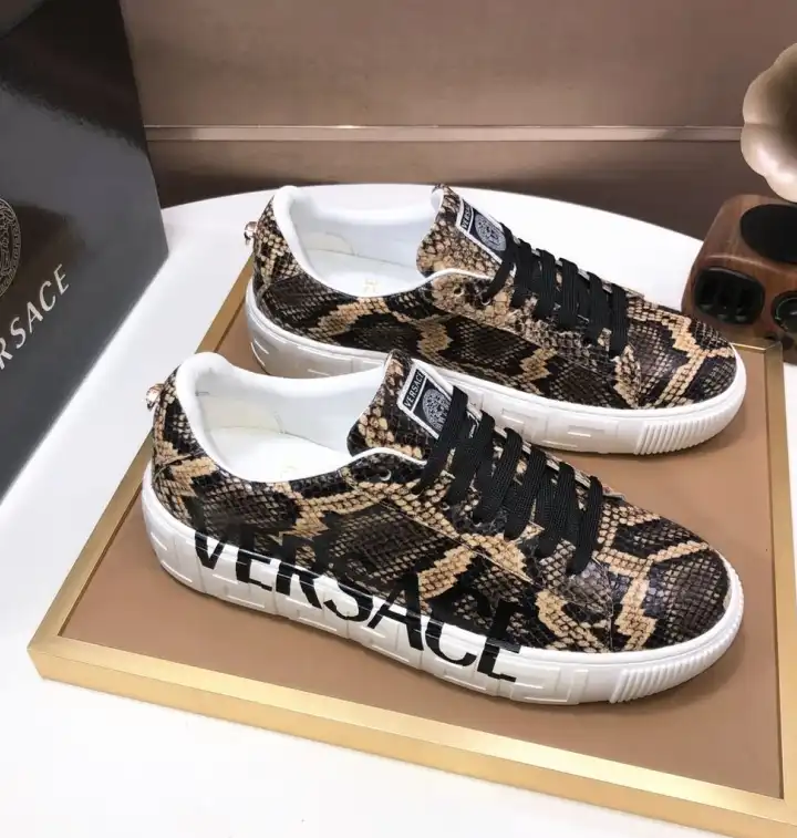 hype Givenchy Sneakers