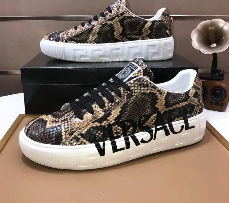 hype Givenchy Sneakers