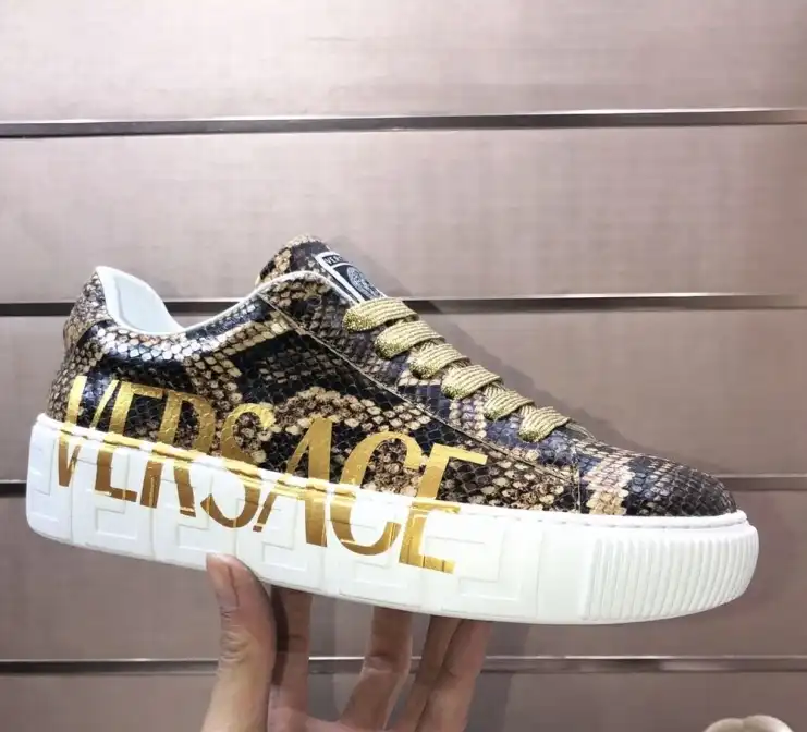 hype Givenchy Sneakers