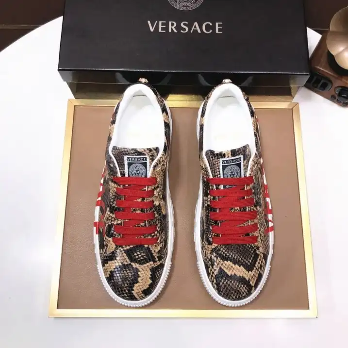 hype Givenchy Sneakers