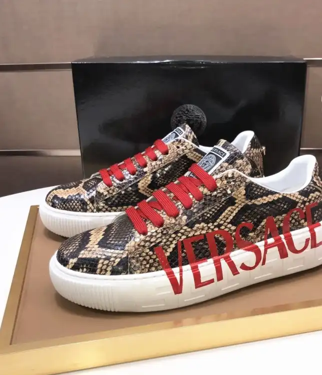 hype Givenchy Sneakers