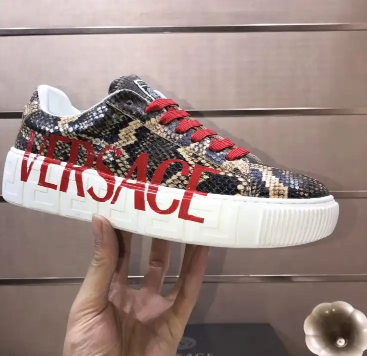 hype Givenchy Sneakers