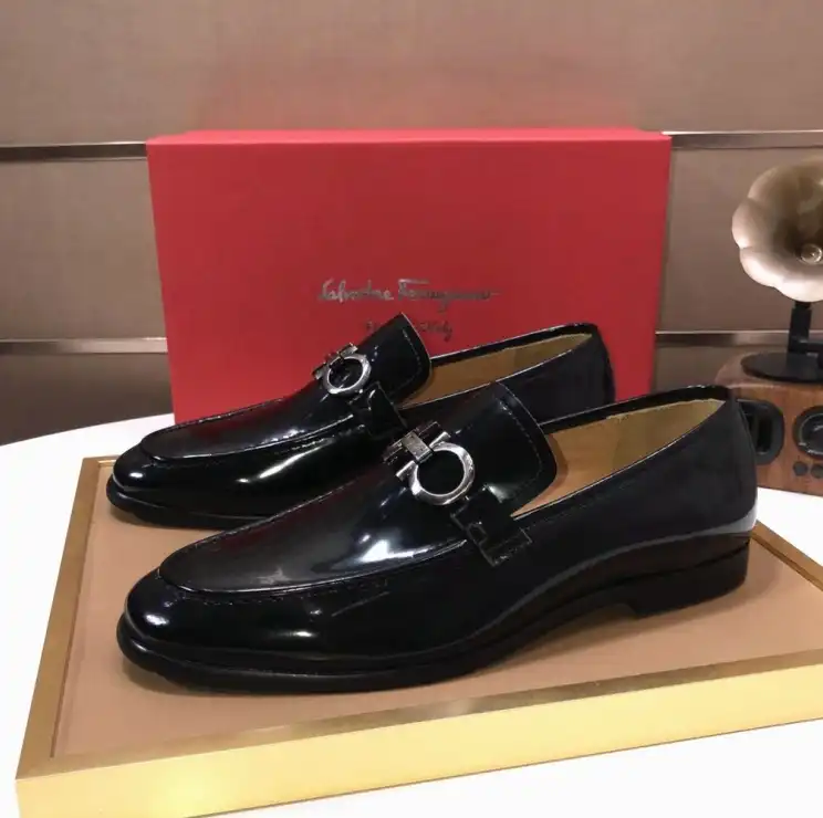 hype Ferragamo Leather Shoes