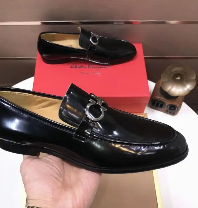 hype Ferragamo Leather Shoes