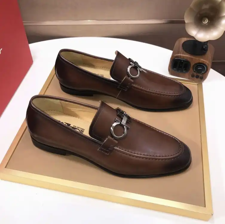 hype Ferragamo Leather Shoes