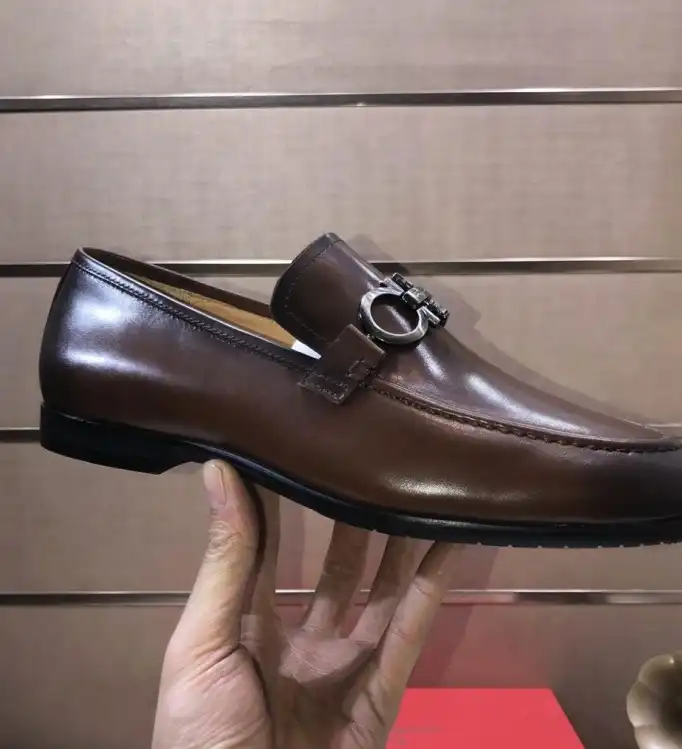 hype Ferragamo Leather Shoes