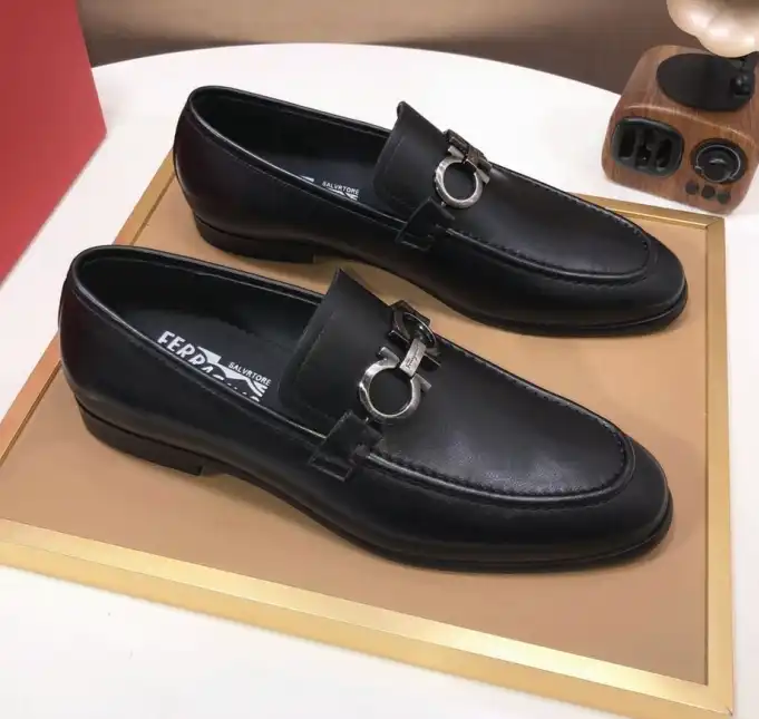 hype Ferragamo Leather Shoes