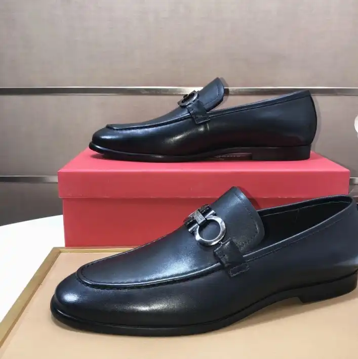 hype Ferragamo Leather Shoes