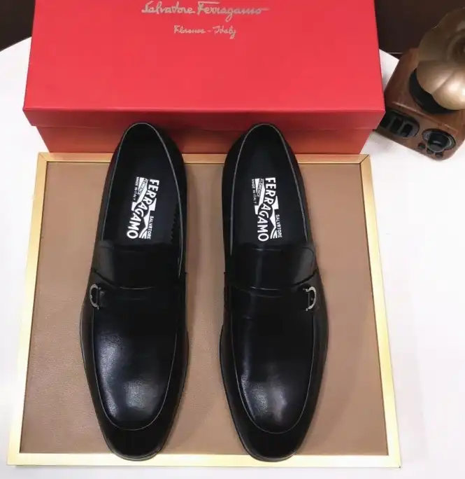 hype Ferragamo Leather Shoes