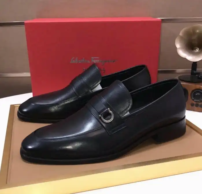 hype Ferragamo Leather Shoes