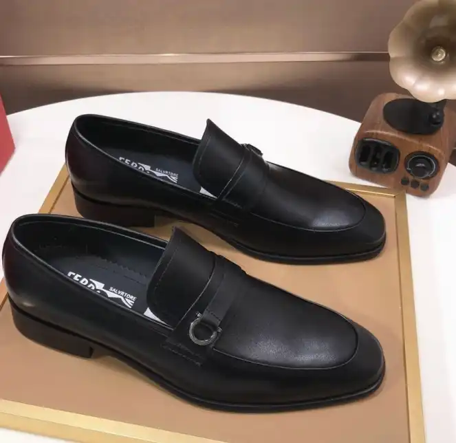 hype Ferragamo Leather Shoes