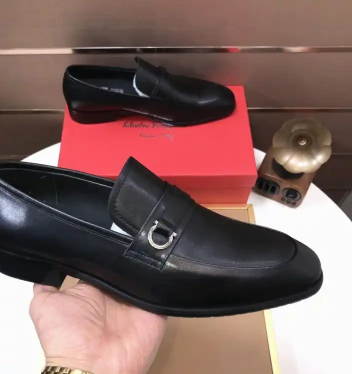 hype Ferragamo Leather Shoes