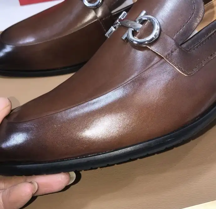 hype Ferragamo Leather Shoes