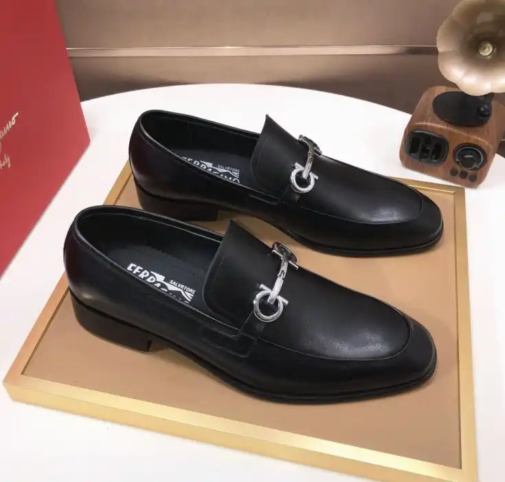 hype Ferragamo Leather Shoes