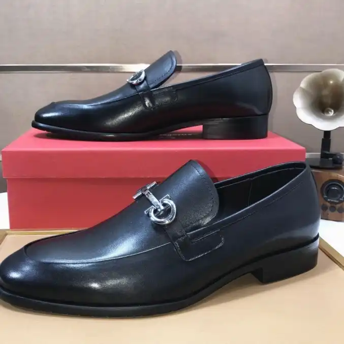 hype Ferragamo Leather Shoes