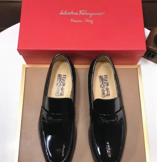 hype Ferragamo Leather Shoes