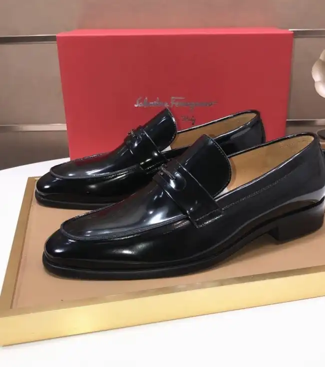 hype Ferragamo Leather Shoes