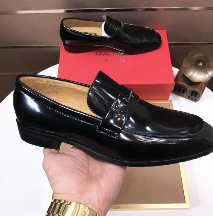 hype Ferragamo Leather Shoes