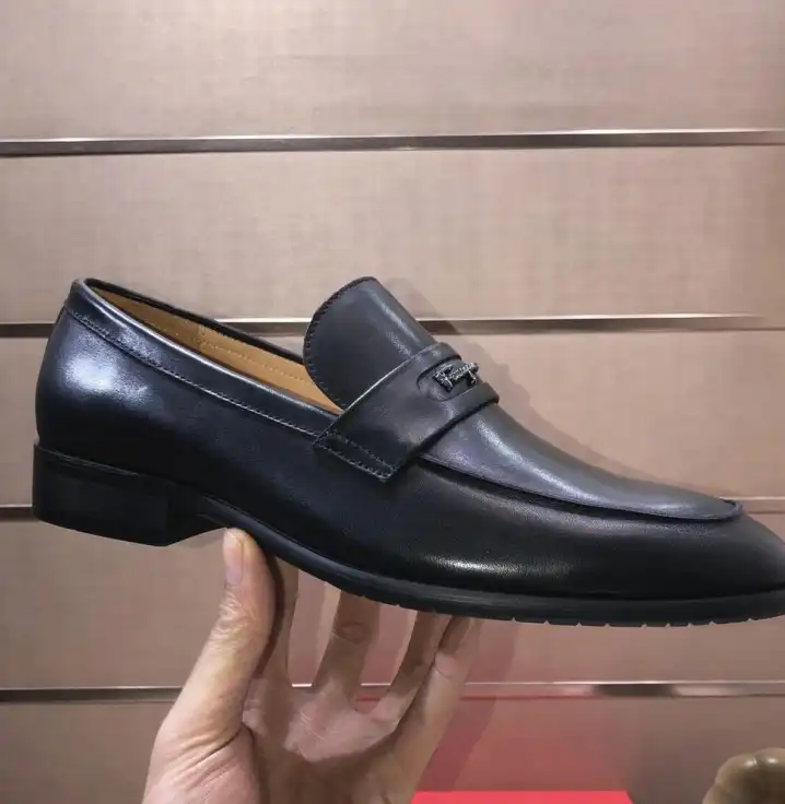 hype Ferragamo Leather Shoes