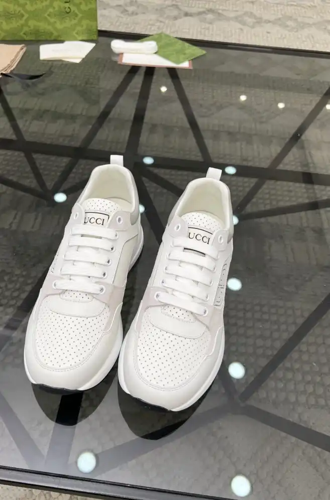 hype Gucci Sneakers