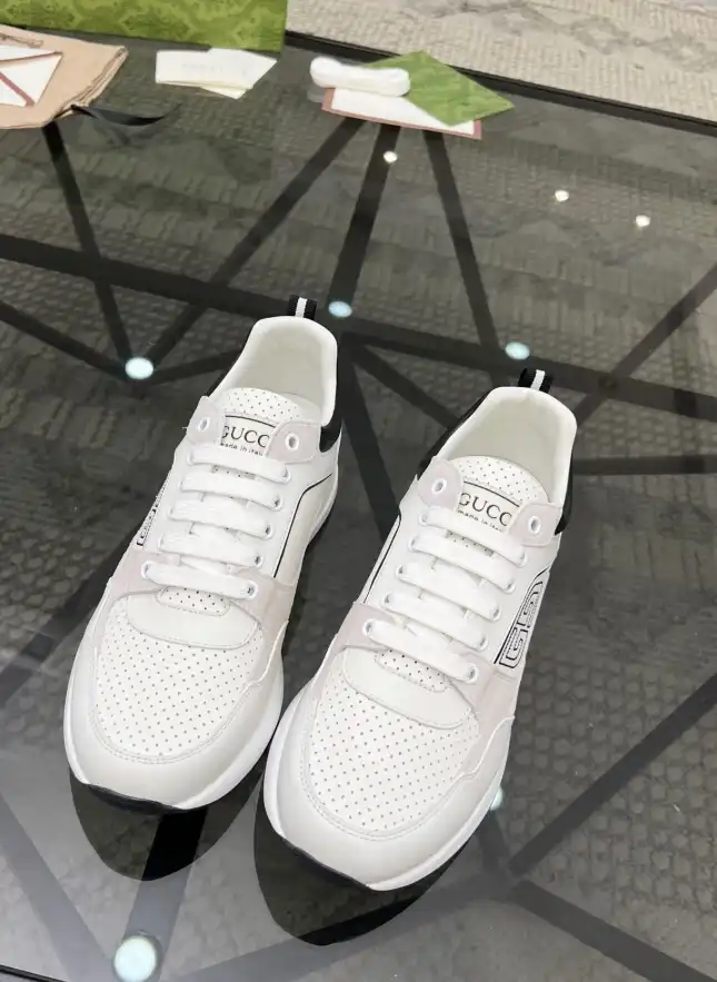 hype Gucci Sneakers